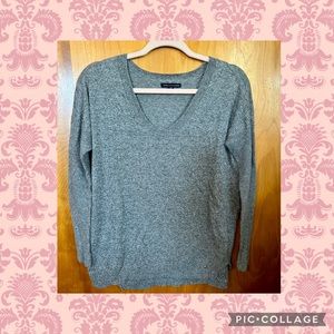 American Eagle Outfitters Sweater